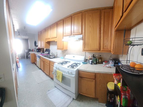4th image of 275 N Chorro St APT D