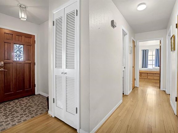 3rd image of 1133 Tosch Ln