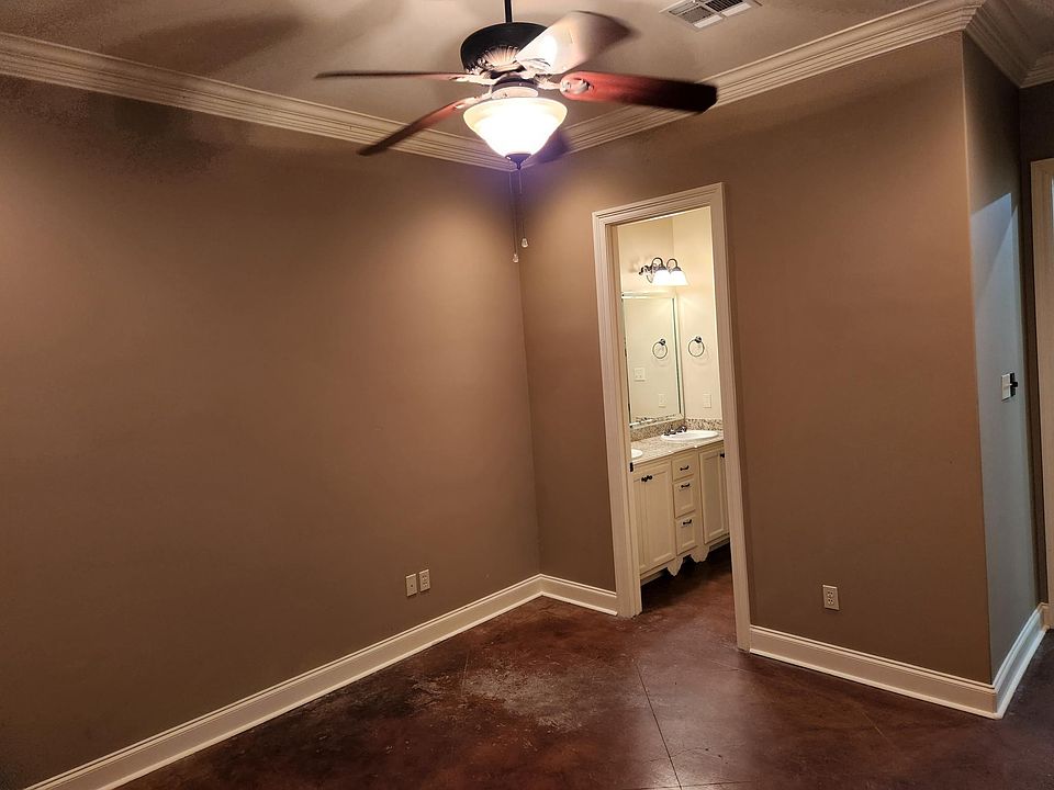 1st image of 304 Barataria Bay Pt