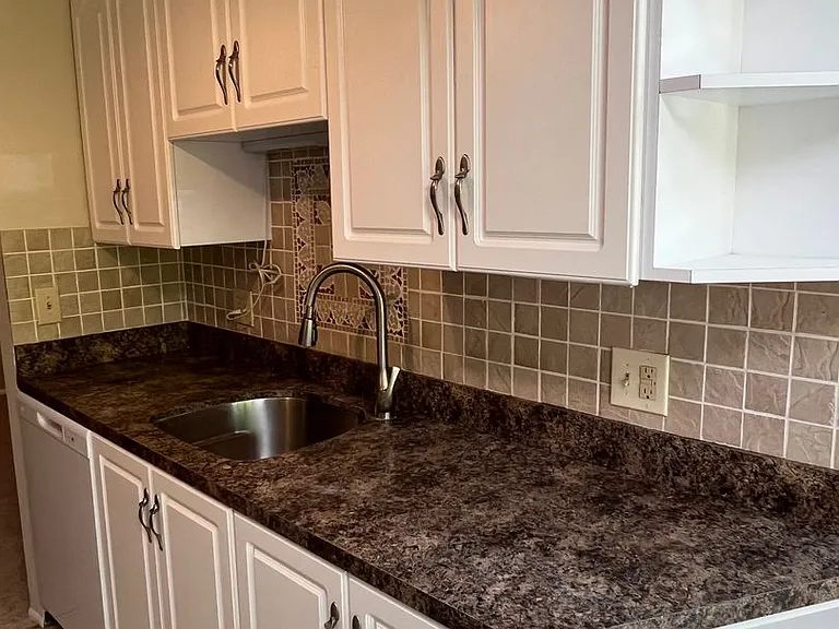 18130 Chalet Dr #303 — Photo 8