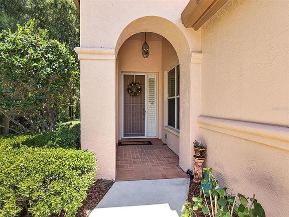3rd image of 3900 Alamanda Dr