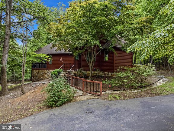 4th image of 355 Sandstone Ln