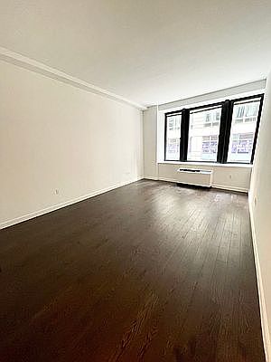 1st image of 100 Maiden Ln APT 524
