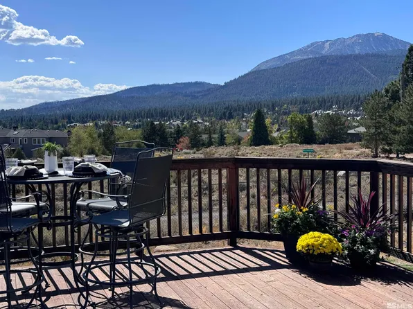 15992 Thompson Ln, Reno, NV 89511