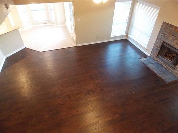 3rd image of 2403 Greenridge Ct