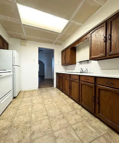 1023 National Ave — Photo 5
