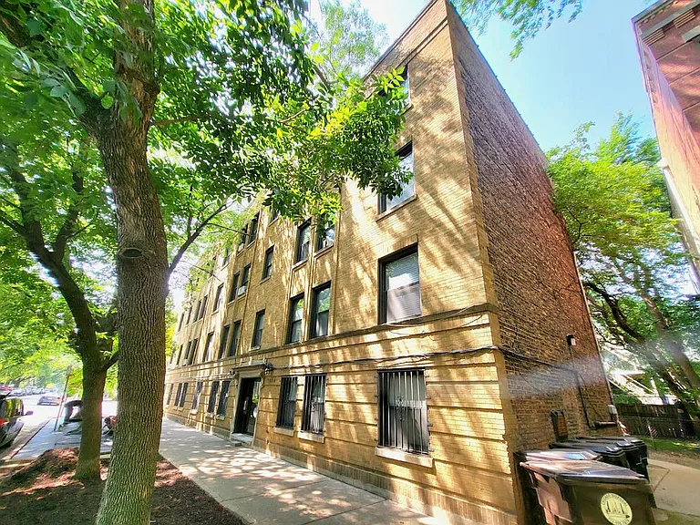 1056 W Lill Ave #3 — Photo 1