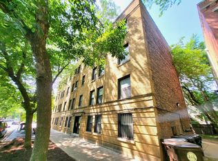 1056 W Lill Ave #A01, Chicago, IL 60614