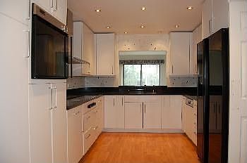 4th image of 3 The Court Of Harborside APT 208