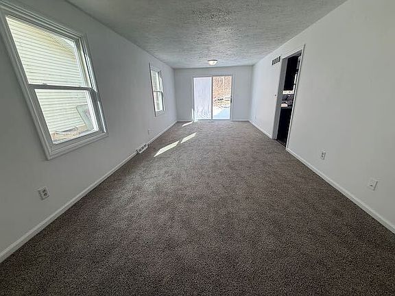 5th image of 1523 W Daytona Dr #1