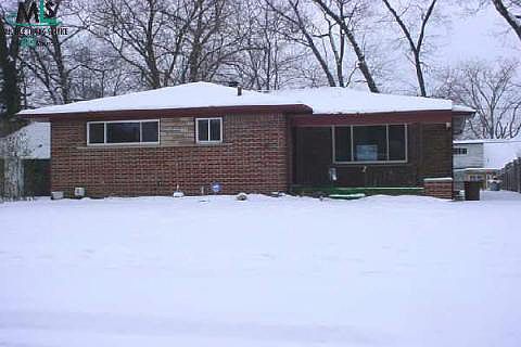 1st image of 23851 Seneca St