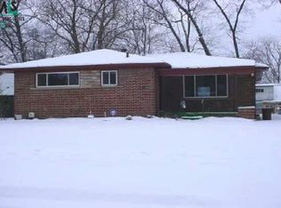 23851 Seneca St, Oak Park, MI 48237
