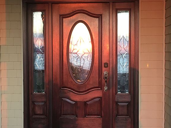 Entry door w/ transom