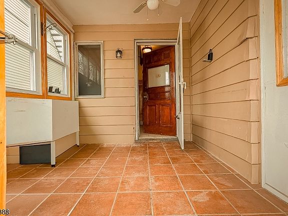 3rd image of 741 Highland Ave
