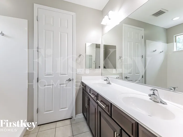 4205 W Magdalena Ln — Photo 10