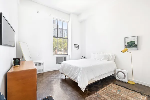 Sold by Douglas Elliman | media 18