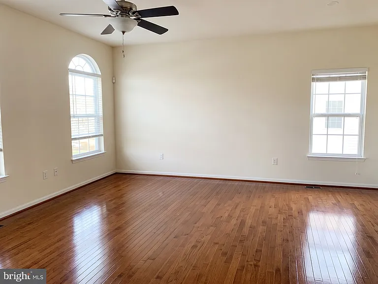 4255 Talmadge Cir — Photo 14