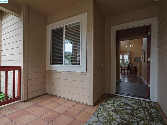 2nd image of 105 Waterview Dr