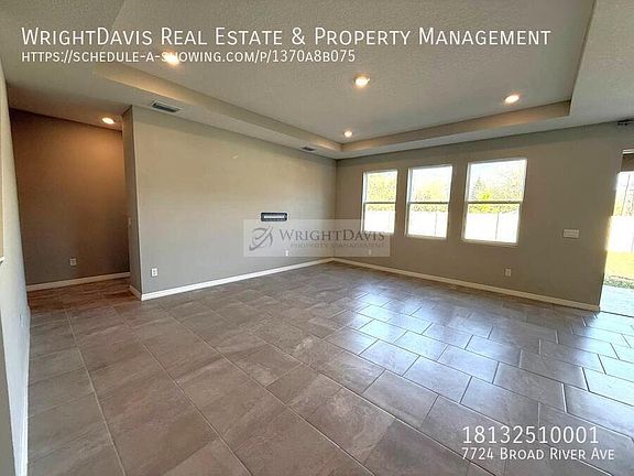 3rd image of 7724 Broad River Ave
