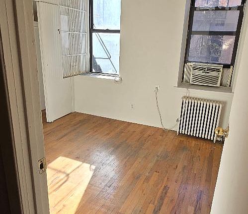 3rd image of 235 E 82nd St APT 3B
