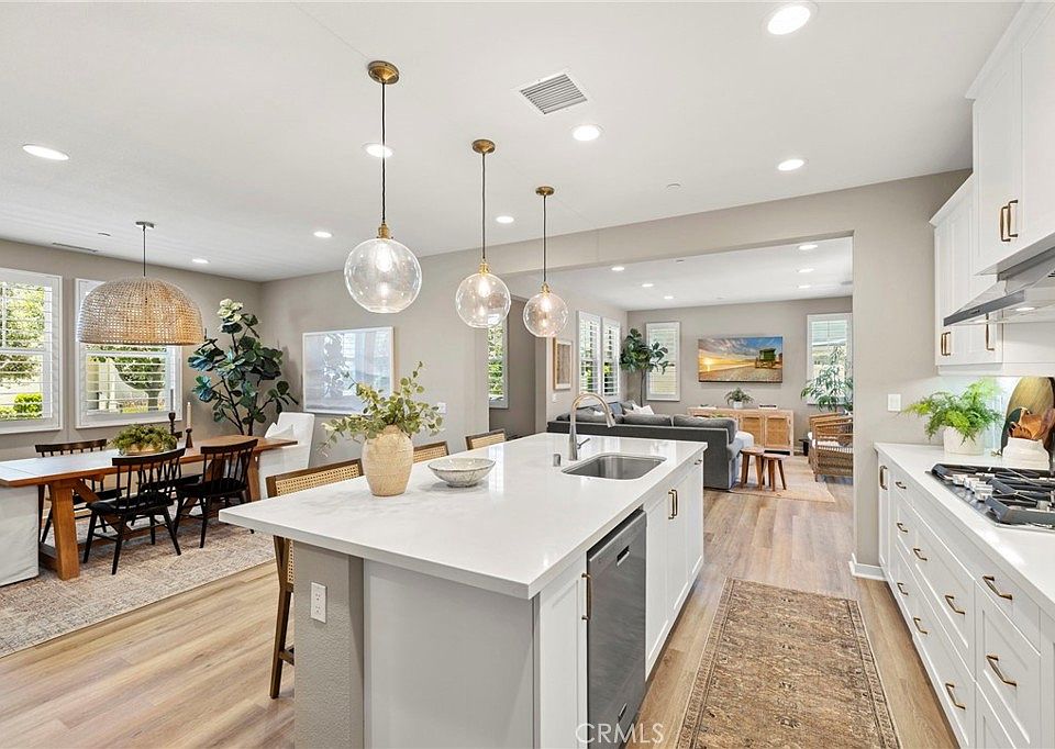 1st image of 19 Jarano St