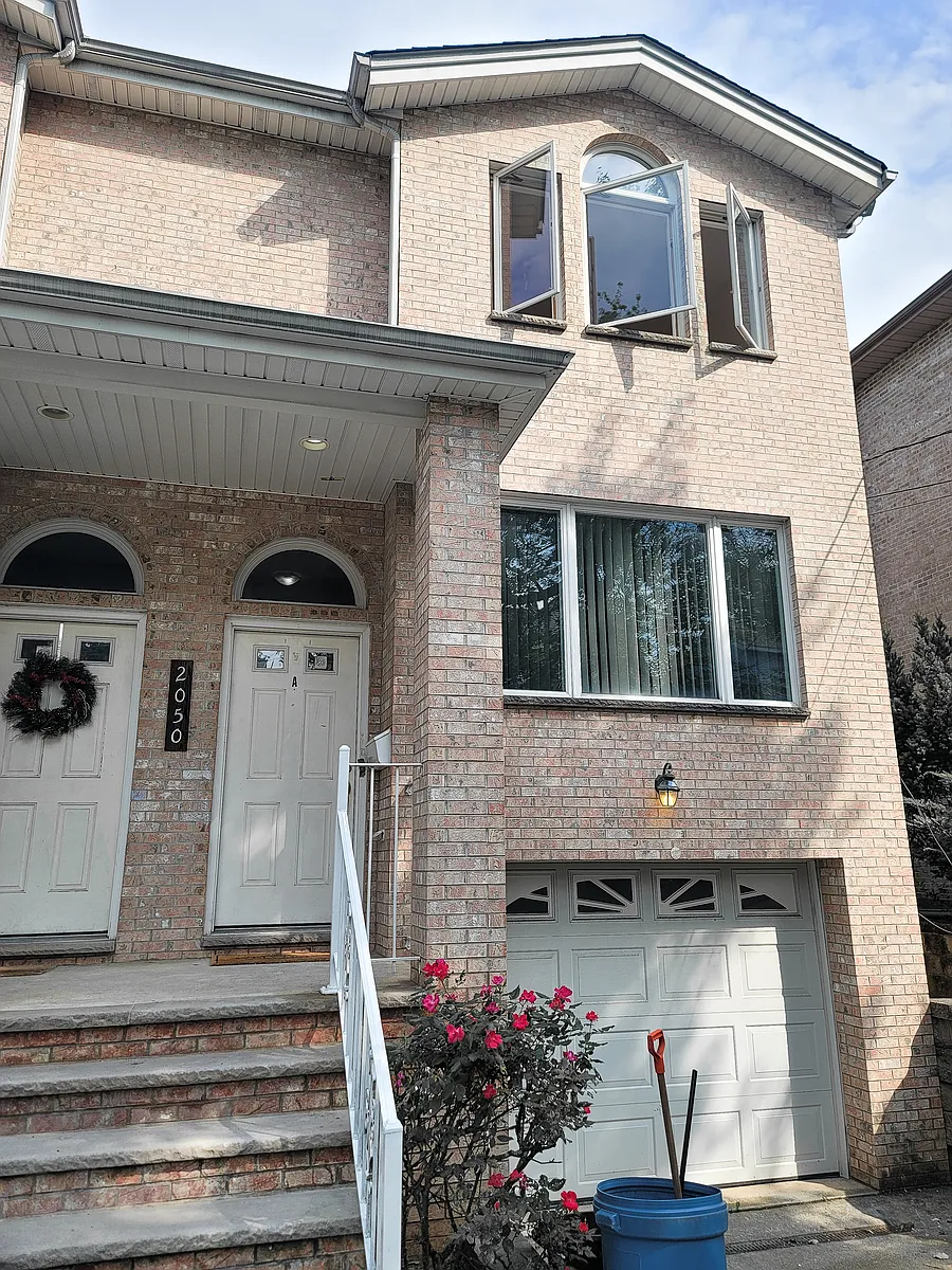 Building Photo - 2050 Ellery Ave #A