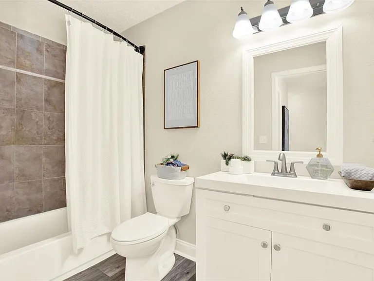 1707 E New Orleans Ave — Photo 10