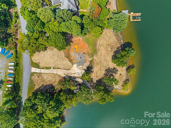 3rd image of 19800 Youngblood Rd