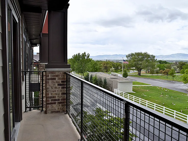 Dry Creek Patio View v.1