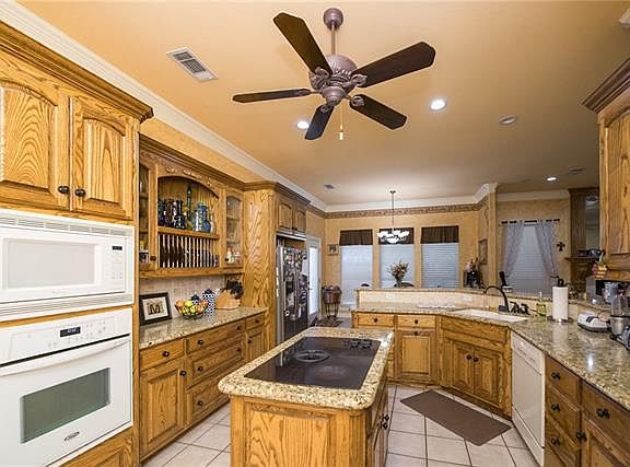 5th image of 3408 Winding Oak Ln E