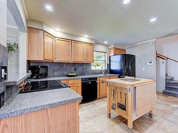 5th image of 903 S 281st St #1
