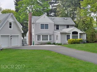 61 Lloyd Rd, Ho Ho Kus, NJ 07423