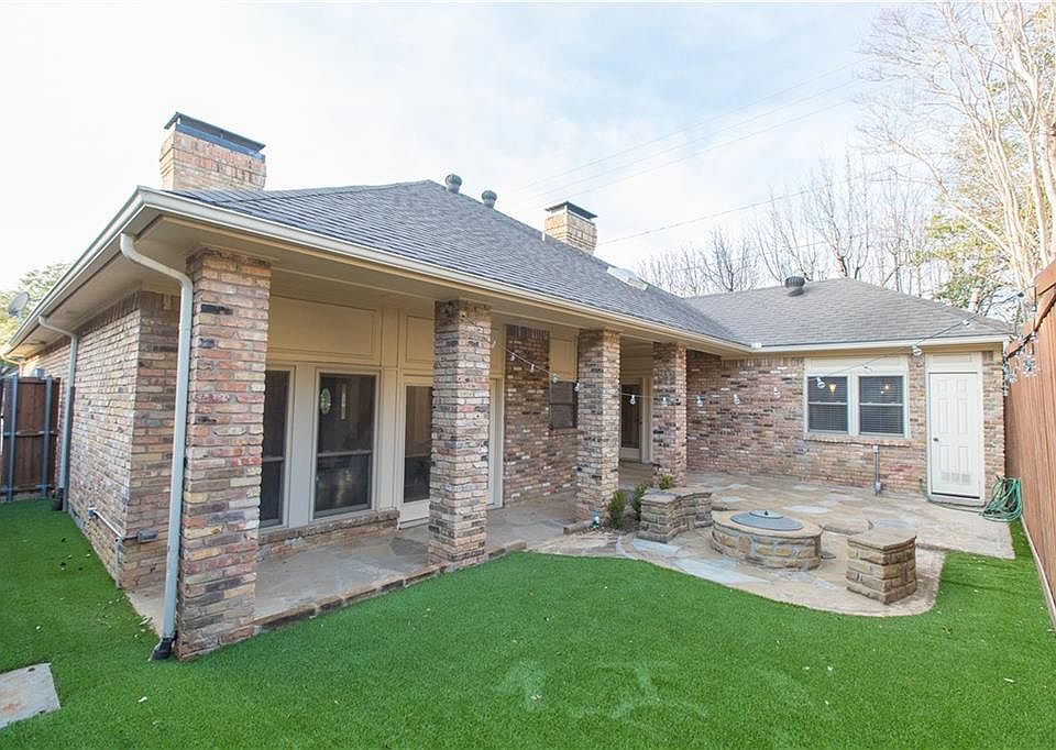 2nd image of 9154 Cochran Heights Dr
