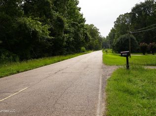 1850 Thigpen Rd, Raymond, MS 39154