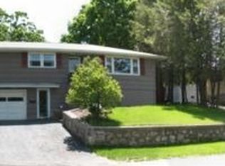 72 Windy Dr, Waterbury, CT 06705