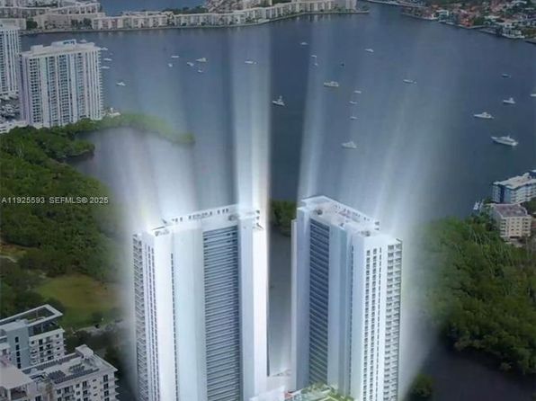 16385 Biscayne Blvd UNIT 3017-3018