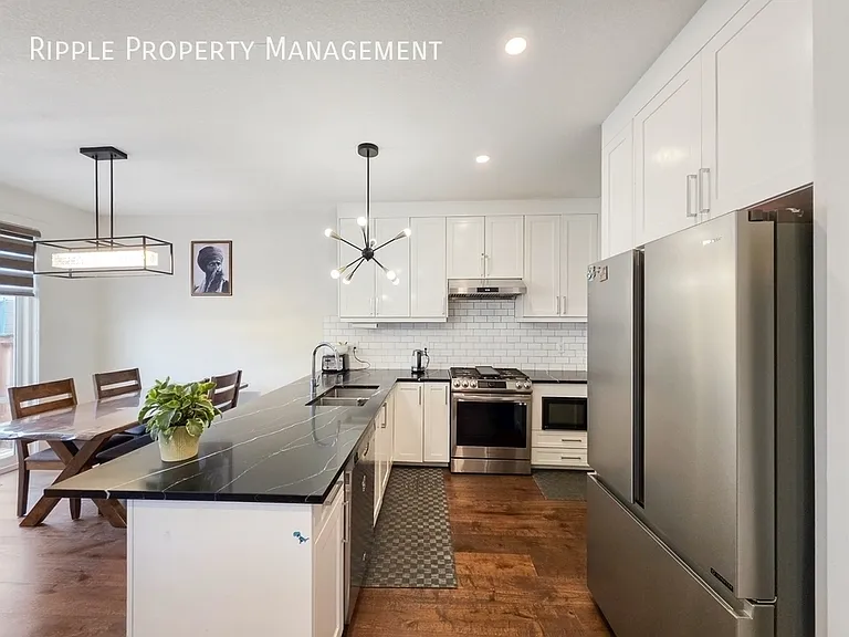 167 Windbrook Mnr SW #UPPER — Photo 13
