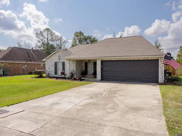 9136 Devereaux Dr, Denham Springs, LA 70706