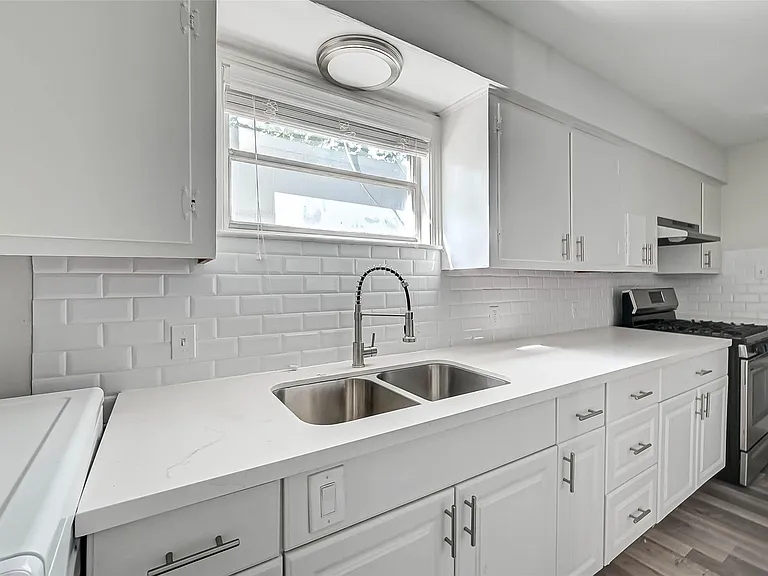 2420 McDuffie St #3 — Photo 4