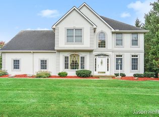 3505 Breton Valley Dr SE, Kentwood, MI 49512