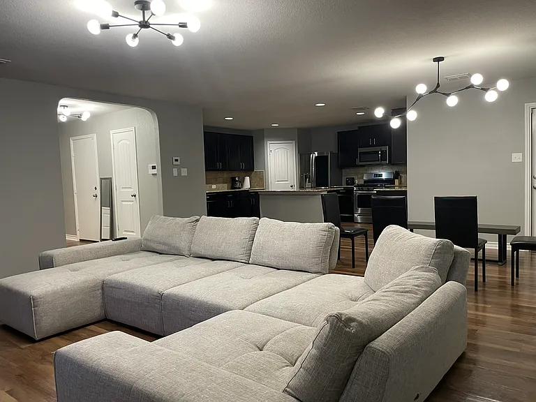 6078 Akin Quay — Photo 12