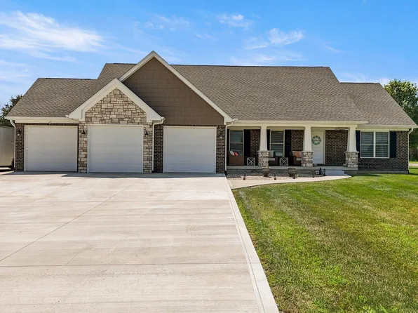 153 Patriots Lndg, Fillmore, IN 46128
