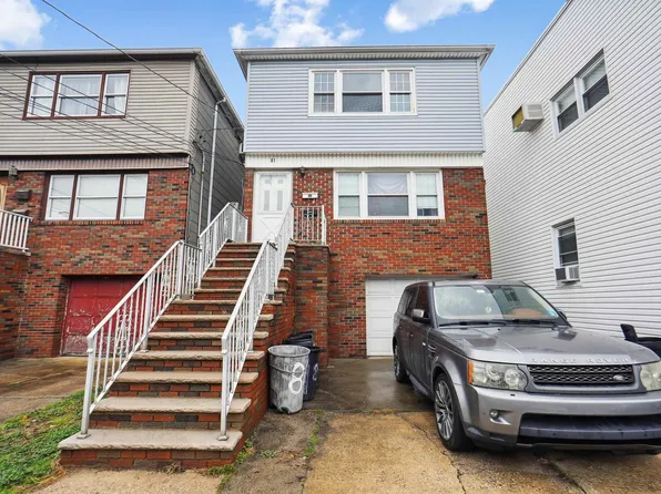81 Cottage St, Bayonne, NJ 07002