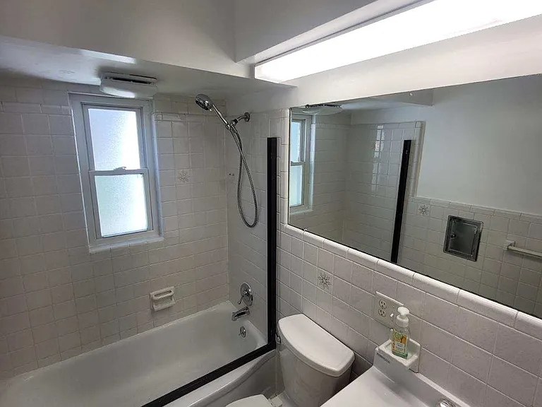 2954 Penrose Ave — Photo 17