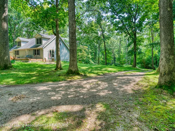 3400 Steinacker Rd, Howell, MI 48855