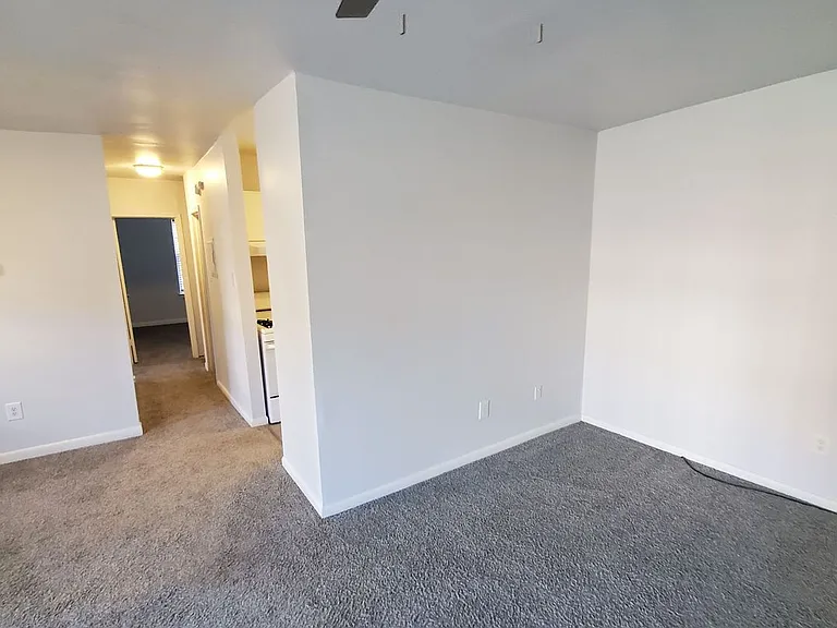 525 Burgoyne Rd #13 — Photo 6