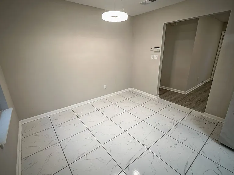 8407 Lenova Ln — Photo 16