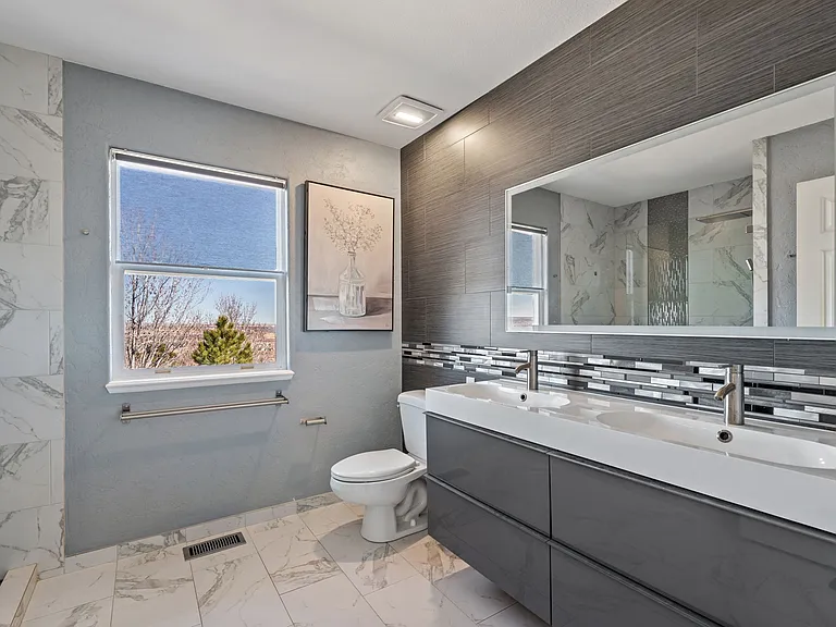 4350 Reginold Ct — Photo 30