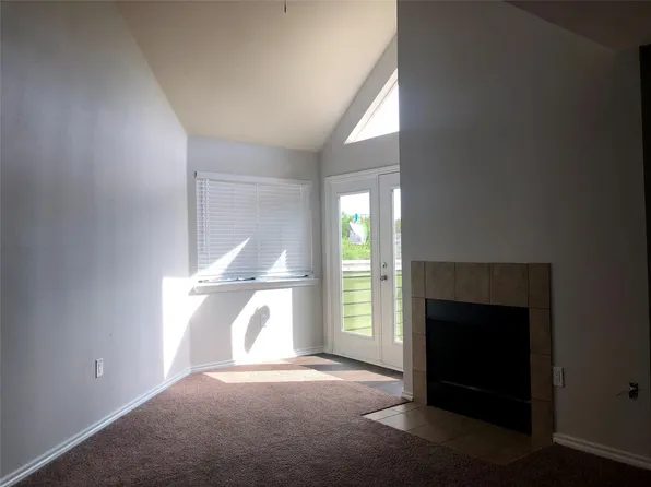 9837 Walnut St APT S203, Dallas, TX 75243