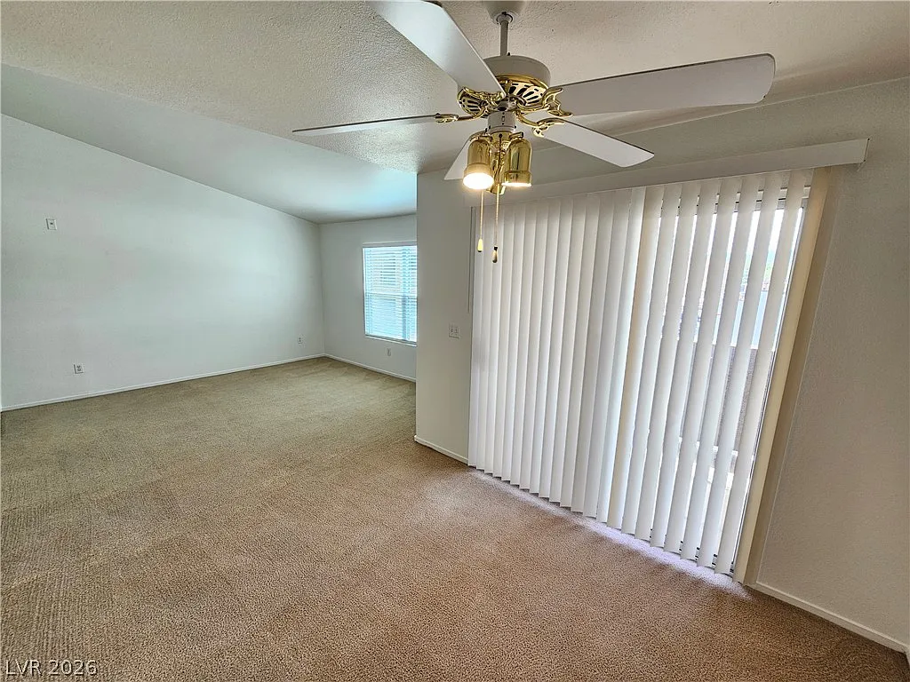 3 bed, 2.0 bath, 1167 sqft, $1,295 — Photo 3